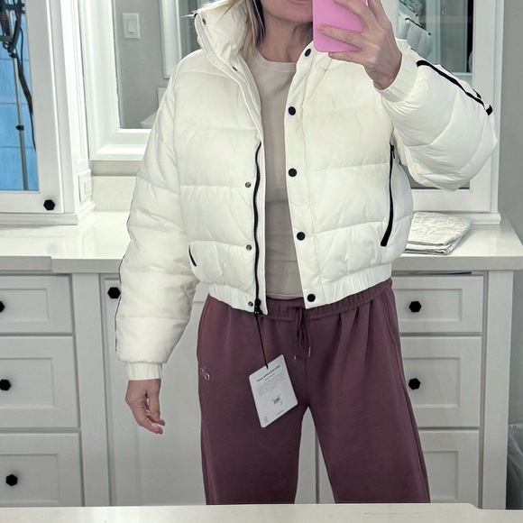 New Rare ALO Aspen Love Puffer Jacket - Picture 16 of 16